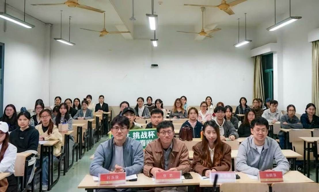 335237d1c51353b445a394f92a2ca45